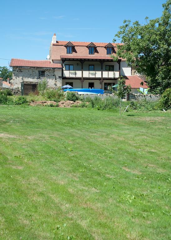 L'Ancien Presbytere Chambres D'Hote Ou Gite Le Dorat Exterior foto